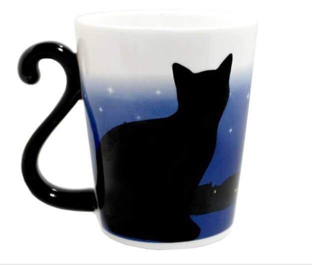 Japonés gato negro Dawn taza cambia colores con calor por Artha